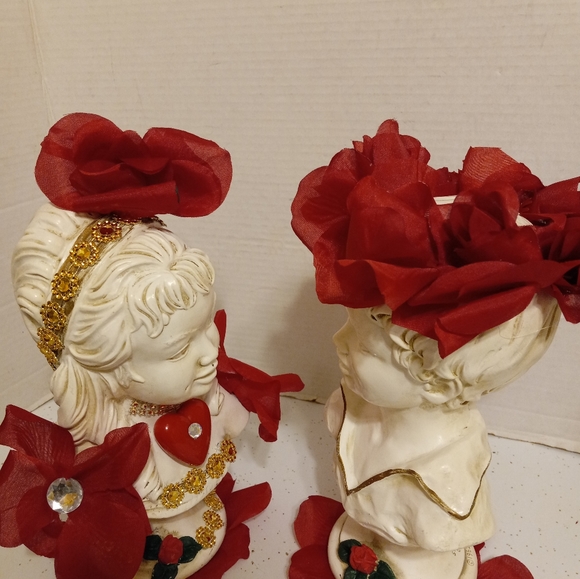 2- VTG WHITE/GOLD CHICAGO UNIVERSAL STATUARY CORP GIRL & BOY STATUE 1962 , 9" - Picture 2 of 6